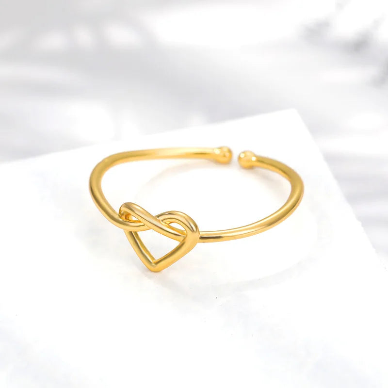 Anillo Bañado en Oro 18K "Heart Knot" Minimal