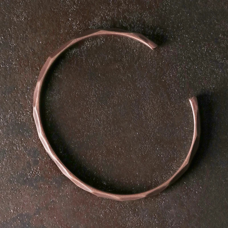 Brazalete Forjado Viking en Cobre Puro