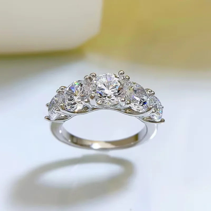 Anillo de Plata de Ley 925 "Moissanite Crown" Premium
