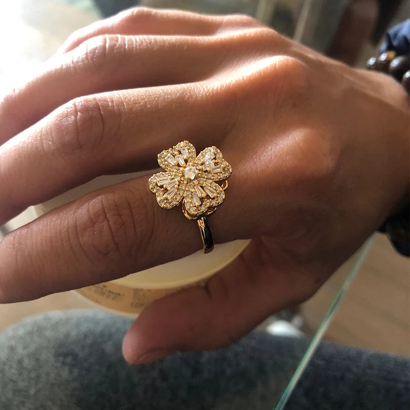 Anillo Giratorio Antiestrés "Lucky Flower" (Acero Inoxidable)