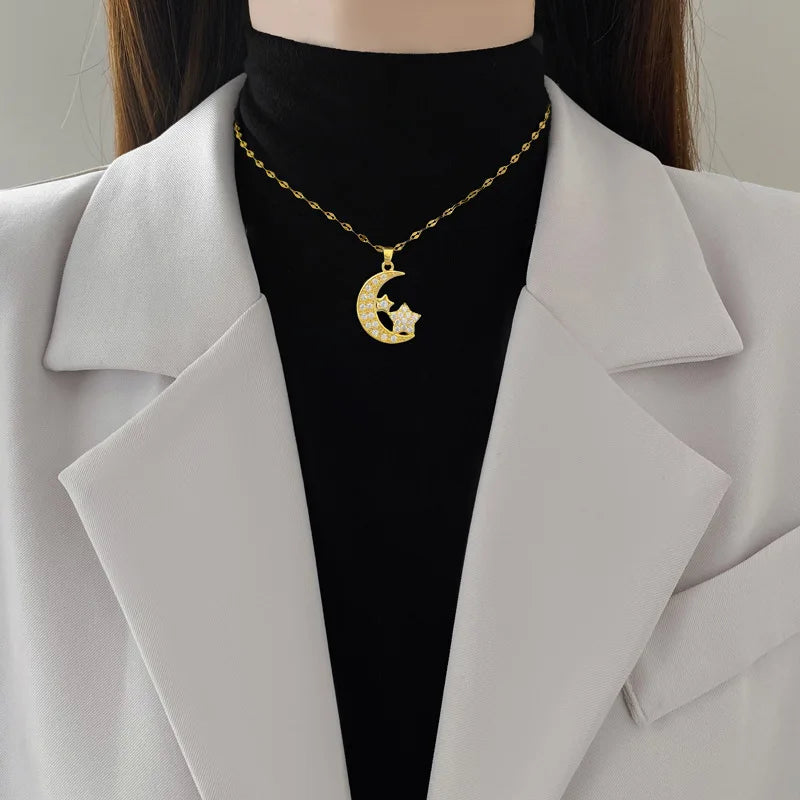 Collar Luna Creciente y Estrella Astral